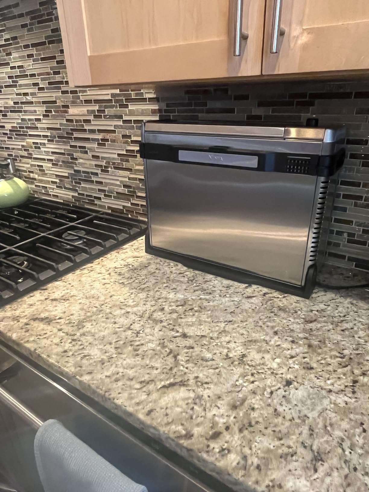 Ninja Digital Air Fry Countertop Oven, 8-in-1, XL, Silver, SP101 | Air fry, air roast, broil, bake, toast, bagel, dehydrate, keep warm, 1800W, Flip up & away customer photo 1