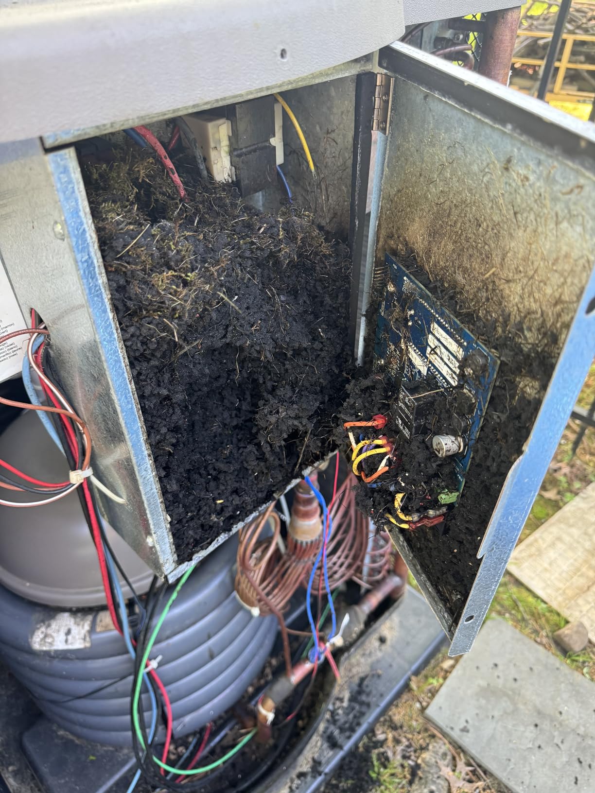 Hayward HeatPro Pool Water Heat Pump Heater for Inground Pools, 140,000 BTU customer photo 2
