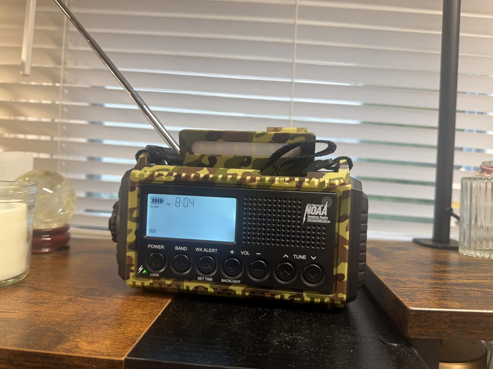 NOAA Weather Radio, Hand Crank Emergency Radio Solar Battery Operated AM FM customer photo 1