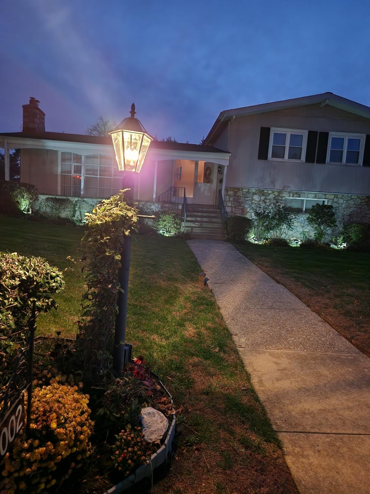 LUTEC 12513LE4-SL-Head LED Post Solar Light Outdoor, Dusk to Dawn Vintage Street Lights for Lawn Patio Yard Pathway Garden Mount (Base Not Included) customer photo 2
