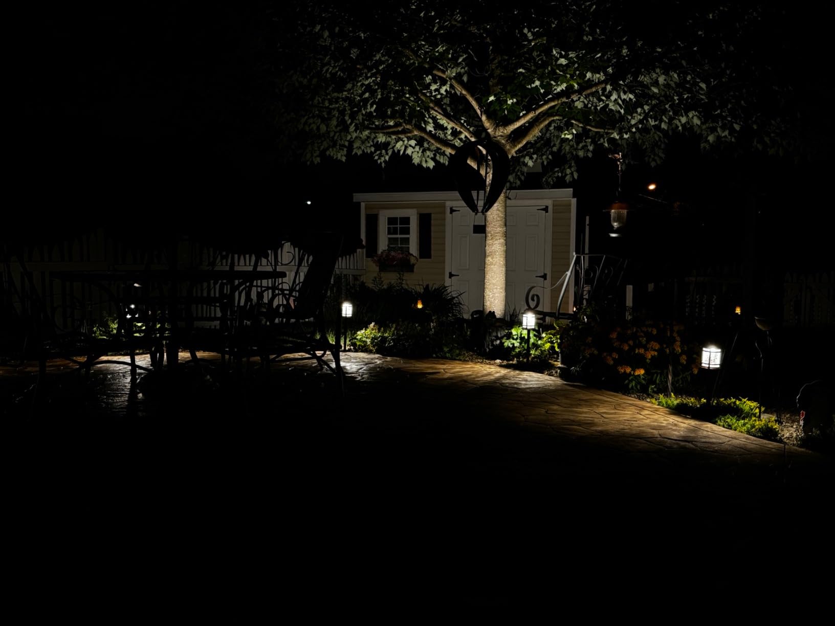 hykolity Low Voltage LED Landscape Kits, 12V-15V Pathway Flood Light Kits customer photo 1