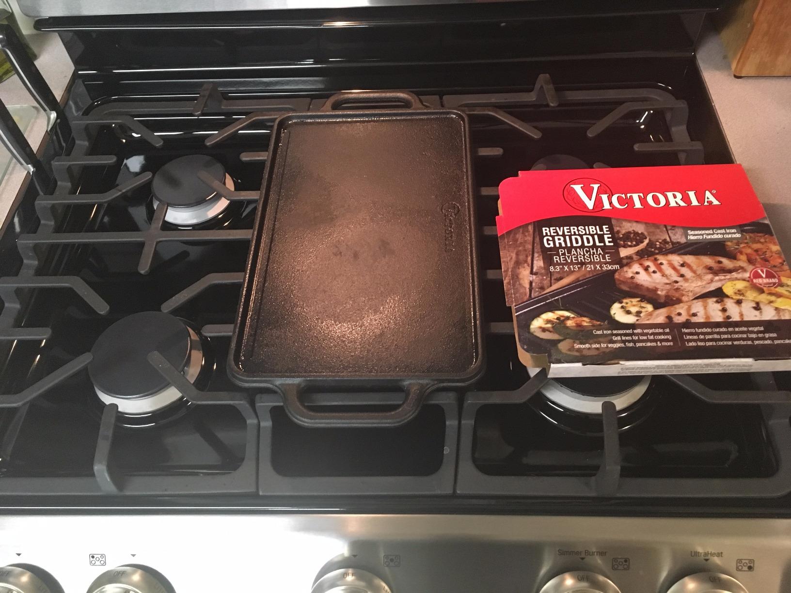 Victoria 20-by-14-Inch Rectangular Cast Iron Griddle, Preseasoned Reversible Griddle customer photo 2