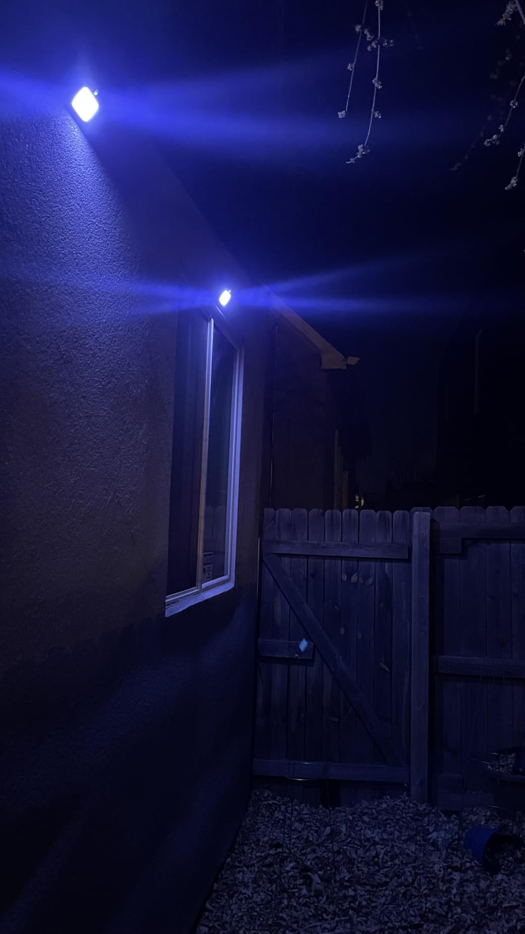 SEZAC Solar Lights Outdoor,3 Modes Motion Sensor Security Light Wall Light customer photo 1