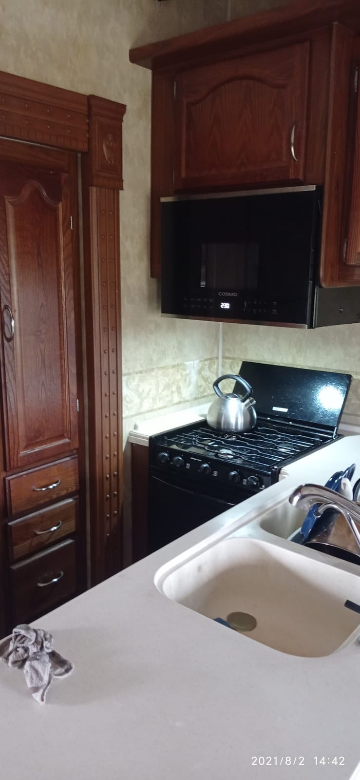 24 in. Stellar Coll 1.3 cu ft Over the Range Microwave, Vent Fan, Stainless customer photo 1