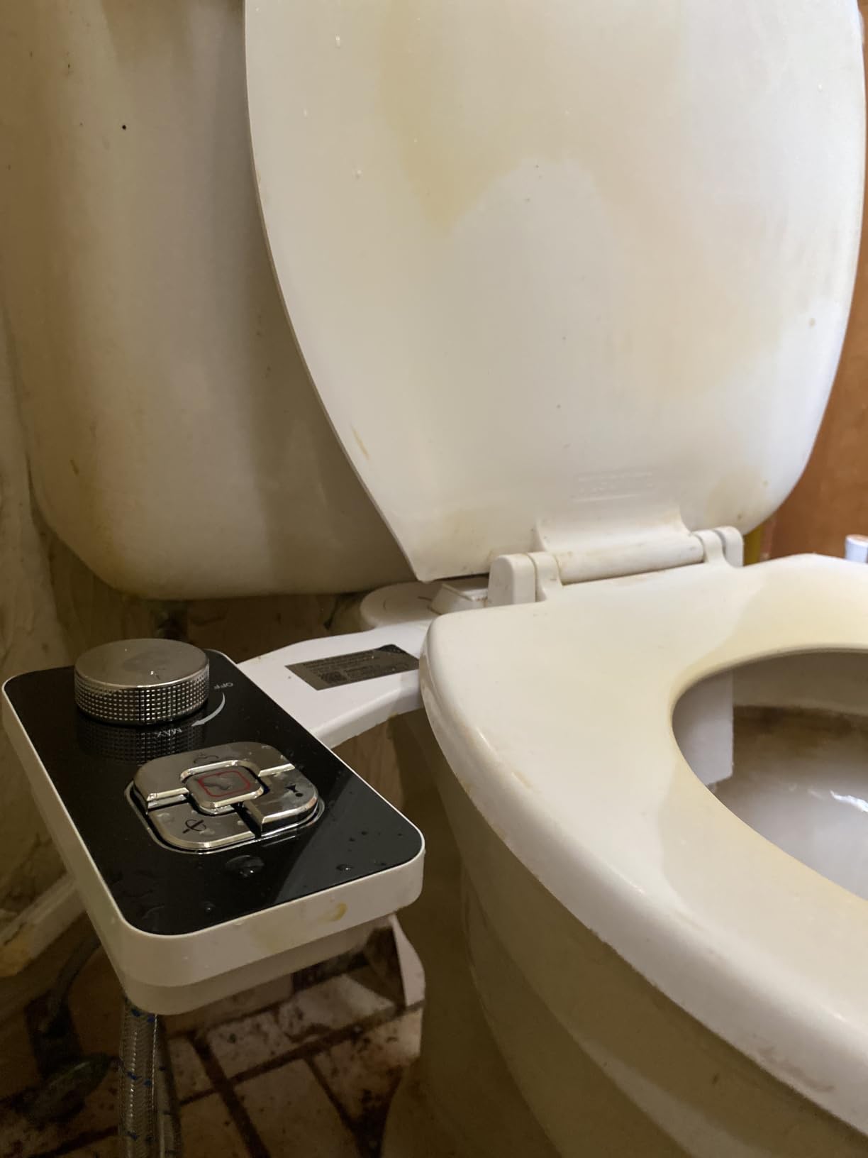 SAMODRA Bidet Attachment, Non-Electric Cold Water Bidet Toilet Seat Attachment with Pressure Controls, Retractable Self-Cleaning Dual Nozzles for Frontal & Rear Wash - Black customer photo 2