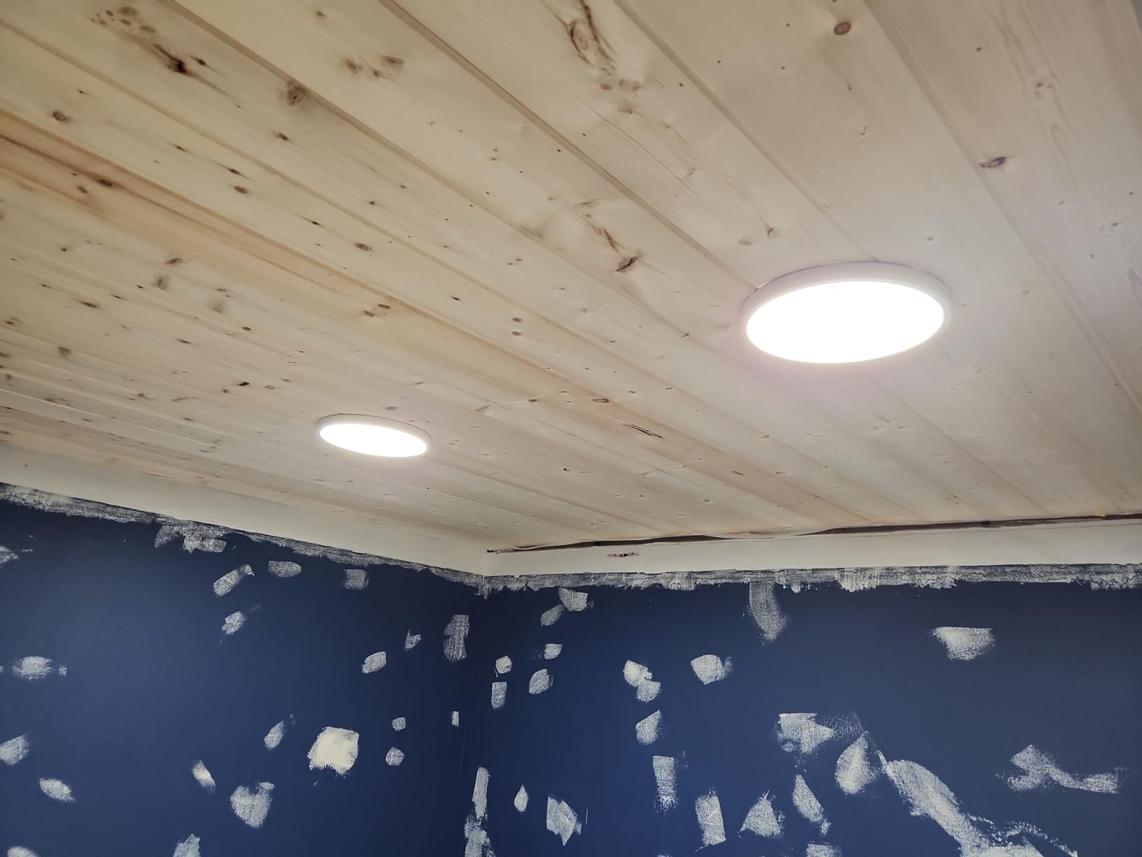 12 Inch LED Flush Mount Ceiling Light Fixture, 5000K Daylight White, 3200LM, 24W, Flat Modern Round Lighting Fixture, 240W Equivalent White Ceiling Lamp for Kitchens, Stairwells, Bedrooms.etc. customer photo 2
