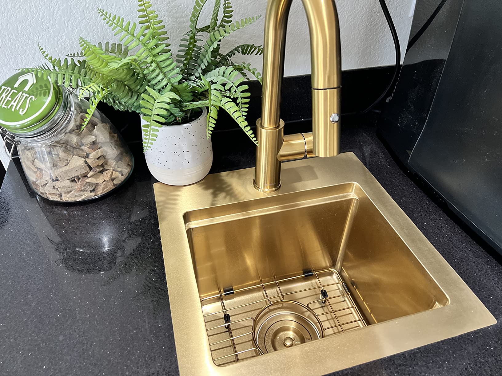 AguaStella AS59BG Brushed Gold Brightly Bar Faucet or Prep Kitchen Sink Faucet with Pull Down Sprayer and Single Handle customer photo 1