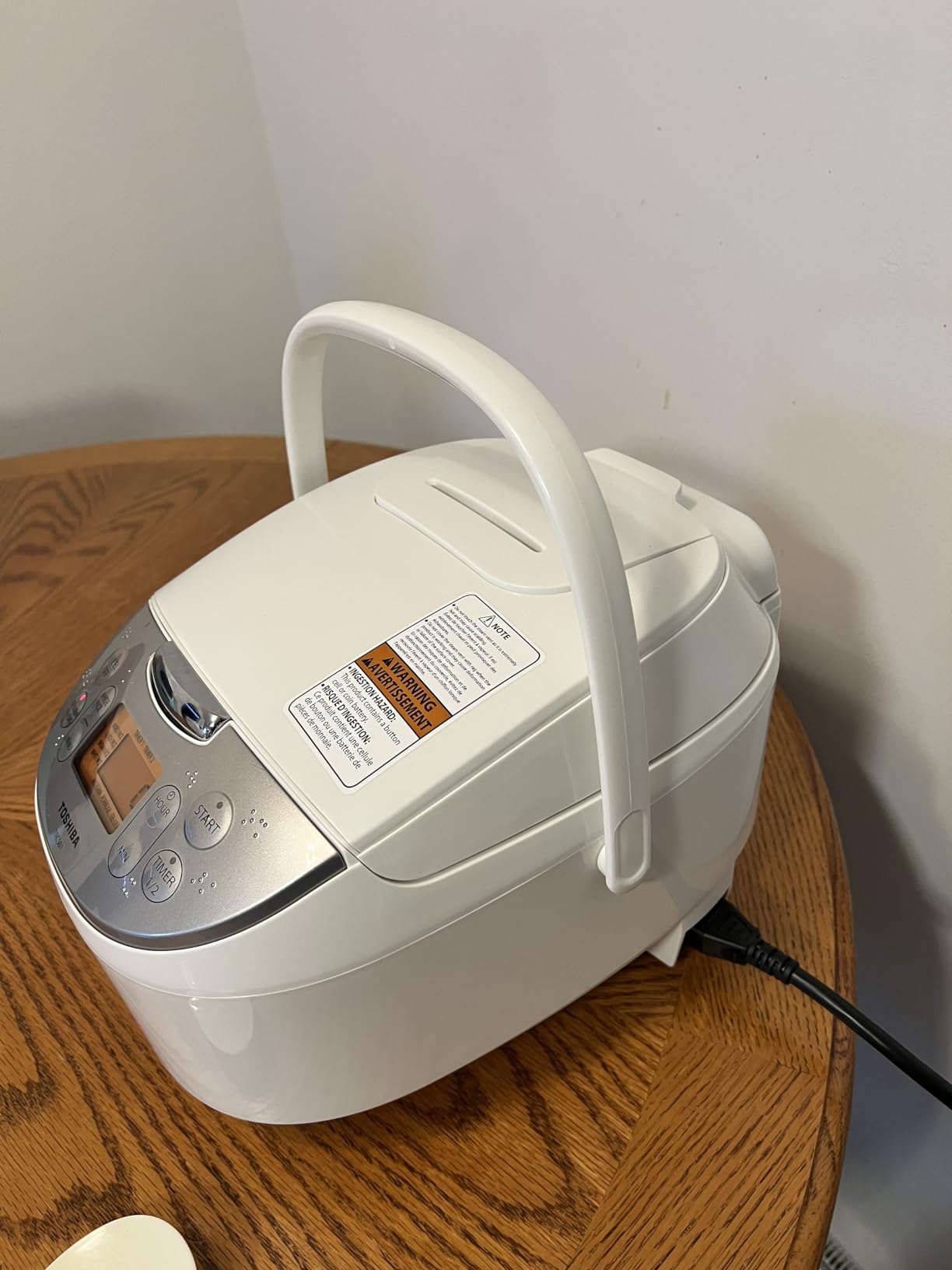 Toshiba Rice Cooker 6 Cup Uncooked – Japanese Rice Cooker with Fuzzy Logic Technology, 7 Cooking Functions, Digital Display, 2 Delay Timers and Auto Keep Warm, Non-Stick Inner Pot, White customer photo 2