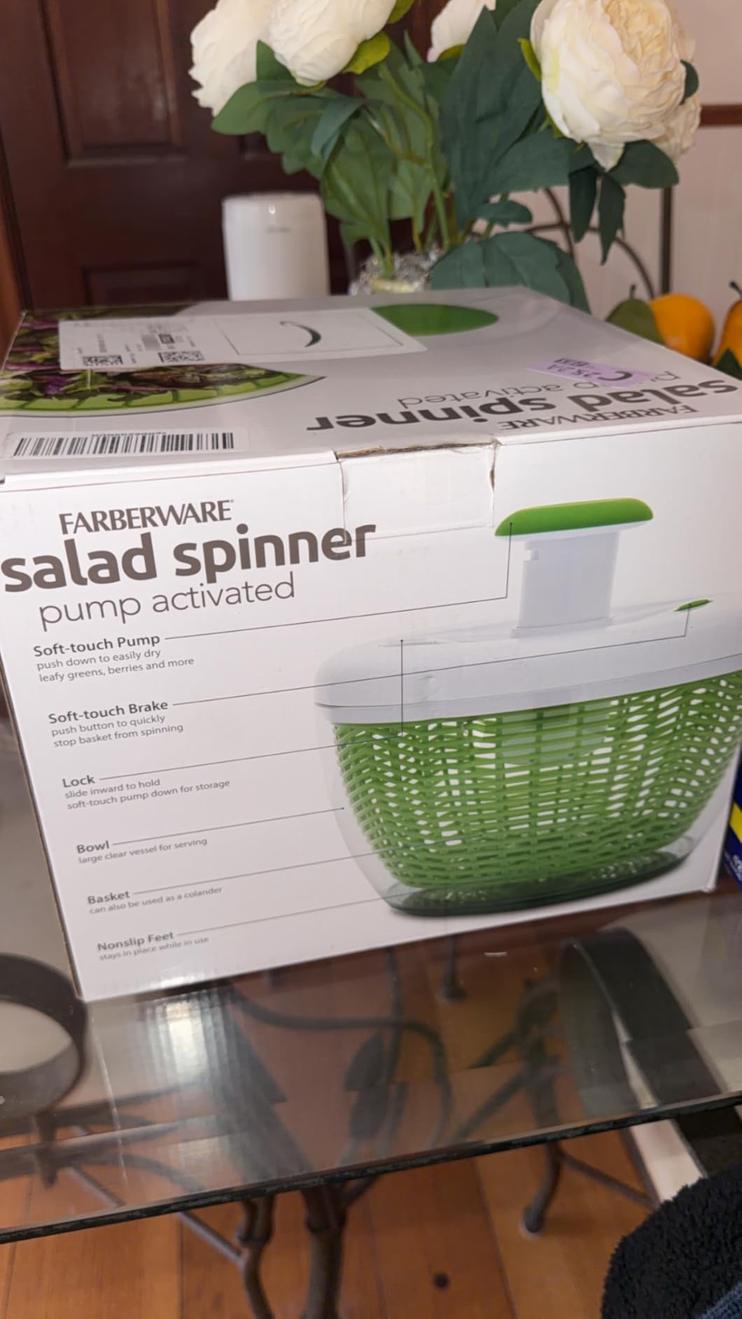 Farberware Easy to use pro Pump Spinner with Bowl, Colander and Built in draining System for Fresh, Crisp, Clean Salad and Produce, 6.6 quart, Green customer photo 2