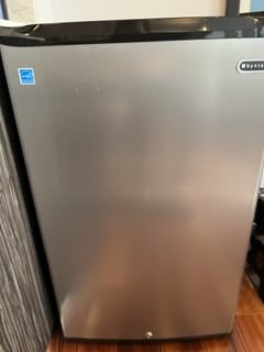 Whynter Upright Mini Freezer, 3.1 Cu Ft, Silver, CUF-301SS customer photo 1