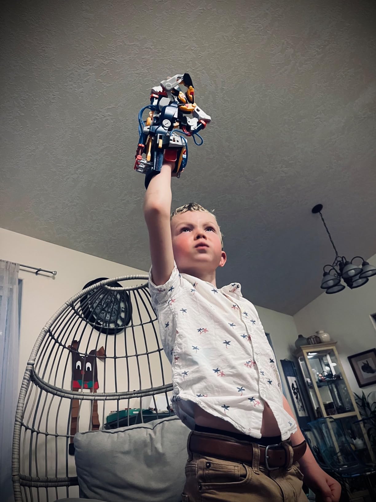 Thames & Kosmos Mega Cyborg Hand STEM Experiment Kit | Build Your Own GIANT Hydraulic Amazing Gripping Capabilities Adjustable for Different Sizes Learn Pneumatic Systems customer photo 1