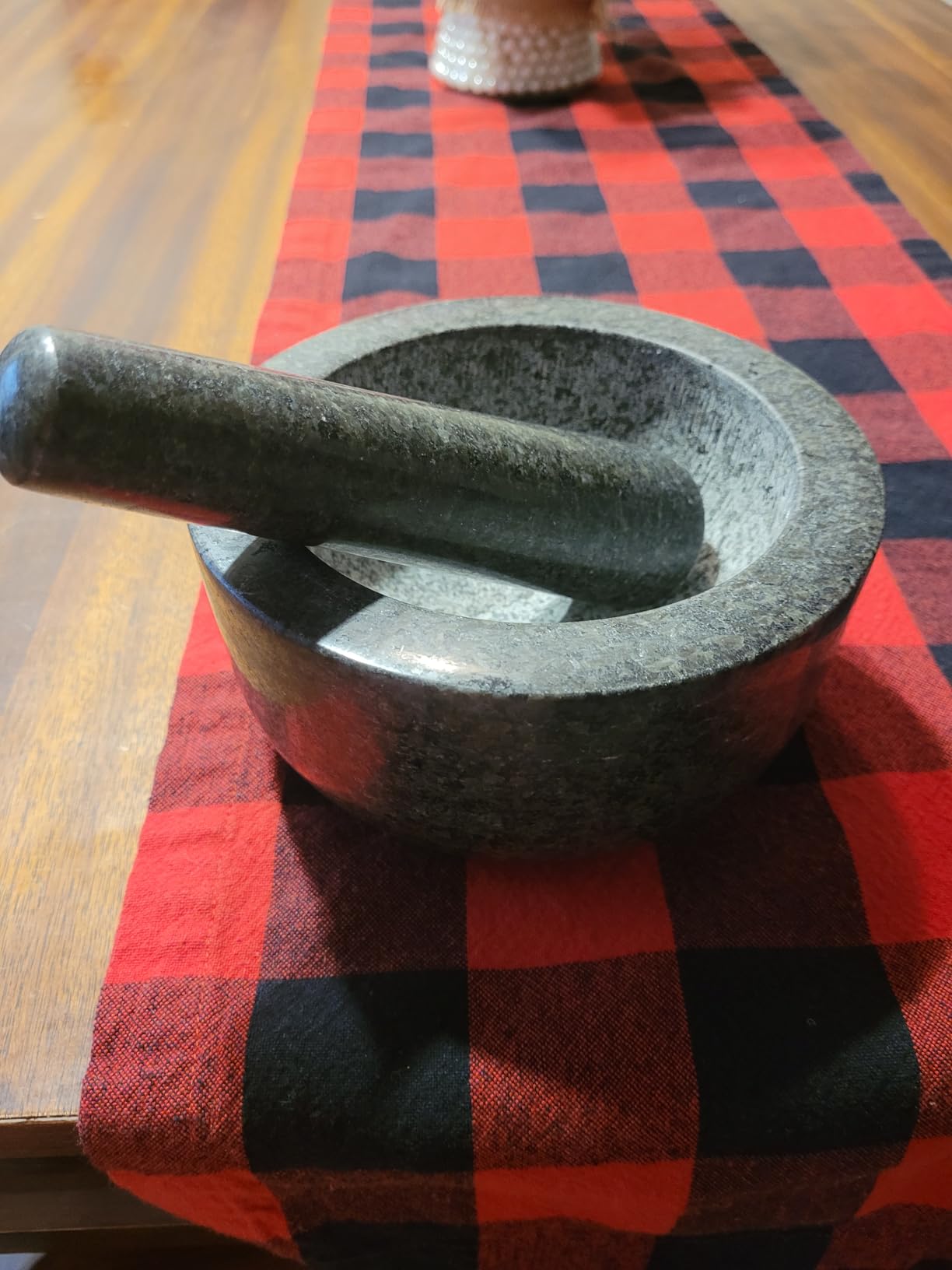 Priority Chef Heavy Duty Large 2 Cup Mortar and Pestle Set, 100% Natural Granite, 6.3 Inch Diameter Bowl, 6.5 Inch Pestle, Non-Slip Base, Stone Grinder for Guacamole Salsa Pesto Herbs Spices, Black customer photo 2