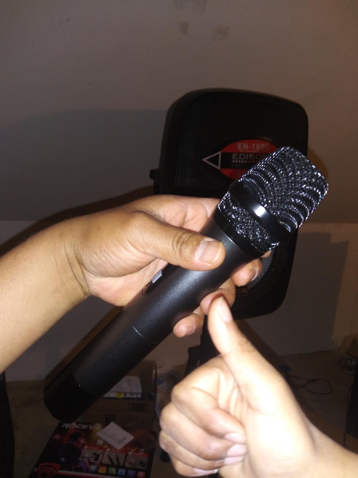 Wireless Microphone, Uhf Metal Dynamic Handheld Karaoke Mic, Rechargeable Receiver (Work 6hs),160ft Range, for Karaoke, Singing, Stage, Wedding, Speech, Karaoke Machine, Speaker, Amplifier, Mixer customer photo 2