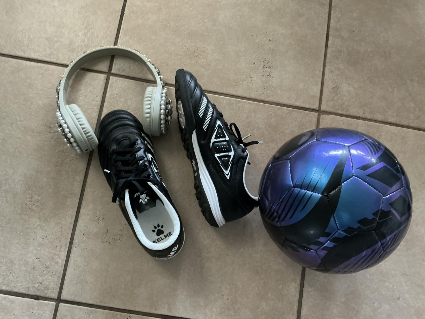 KELME Turf Soccer Shoes, Futsal Indoor Cleats for Men Women, Football Baseball customer photo 1