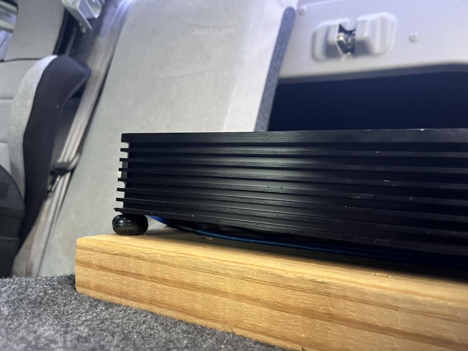 Skar Audio Dual 12