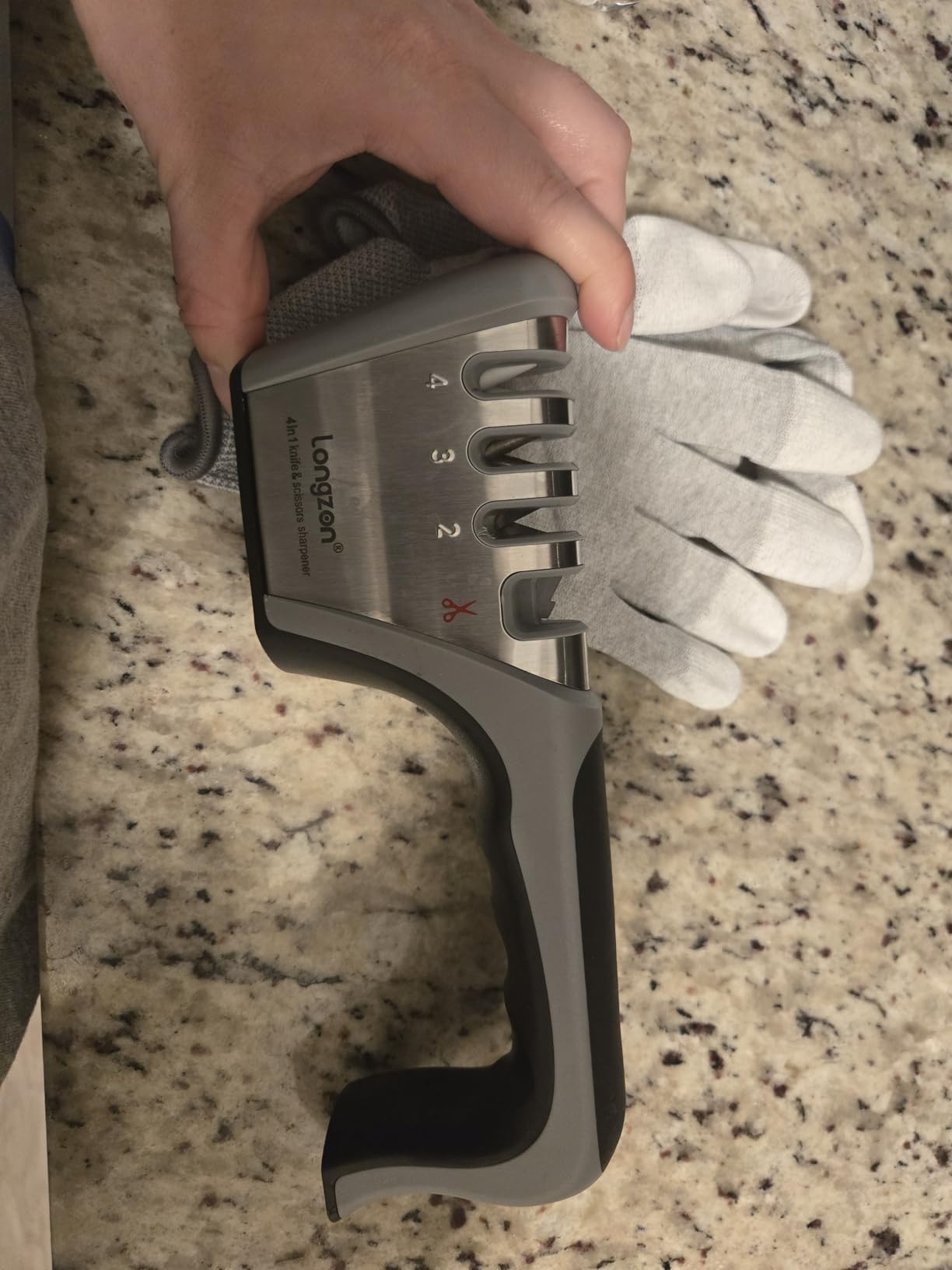 Longzon 5-in-1 Knife Sharpener 4 Stage with Cut-Resistant Glove, Quickly Sharpens & Restores Dull Blades, Easy & Safe for Home Manual Kitchen Use, Fits Most Knives and Scissors, Black+Silver customer photo 1
