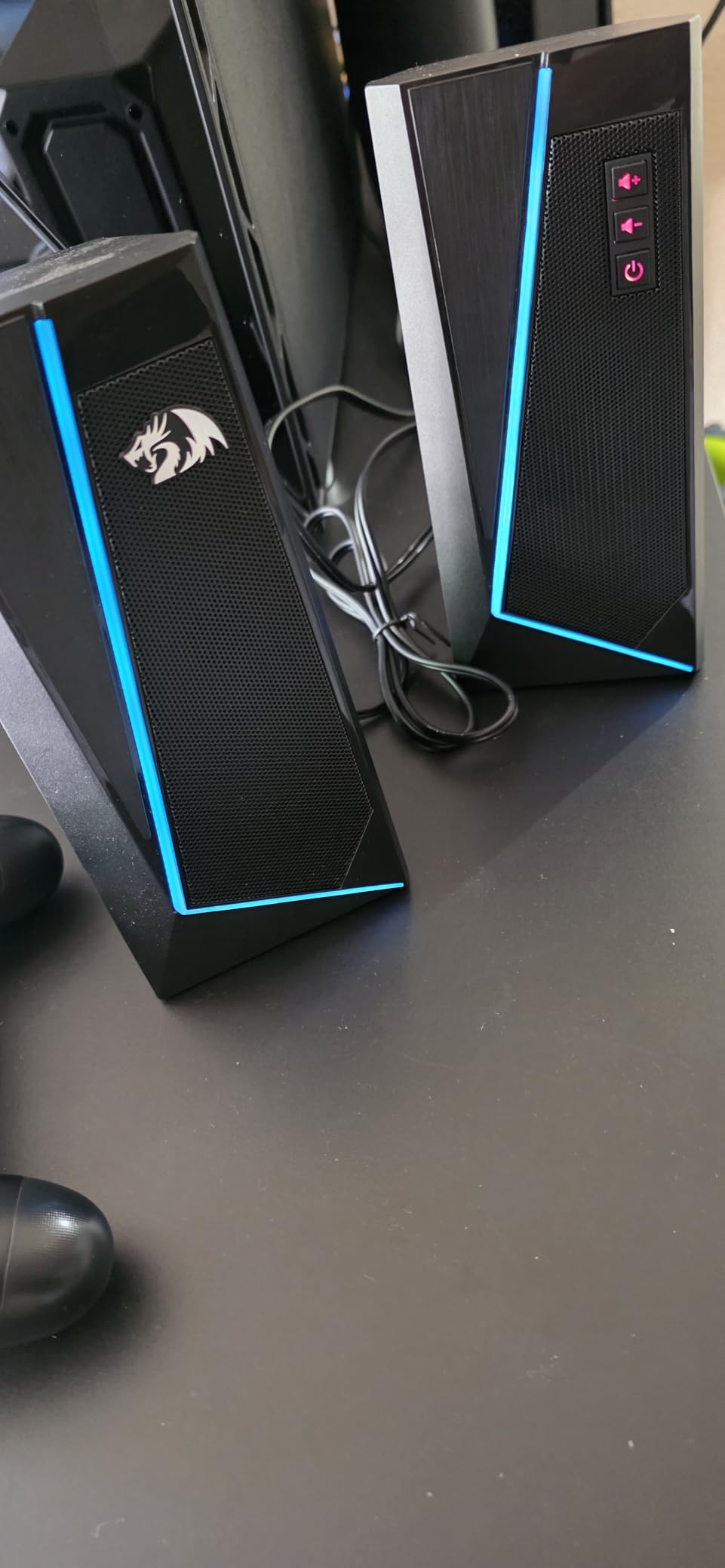 Redragon GS520 Wired 2.0 Channel Stereo Sound Desktop RGB Computer Speakers customer photo 2
