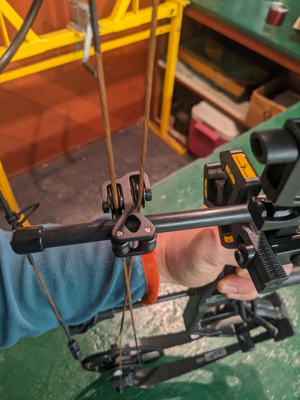 Bear Archery Legit Ready to Hunt Compound Bow Package for Adults & Youth, 14”- 30” Draw Length, 10-70 Lbs Draw Weight, Up to 315 FPS, Made in USA, Limited Life-Time Warranty customer photo 1