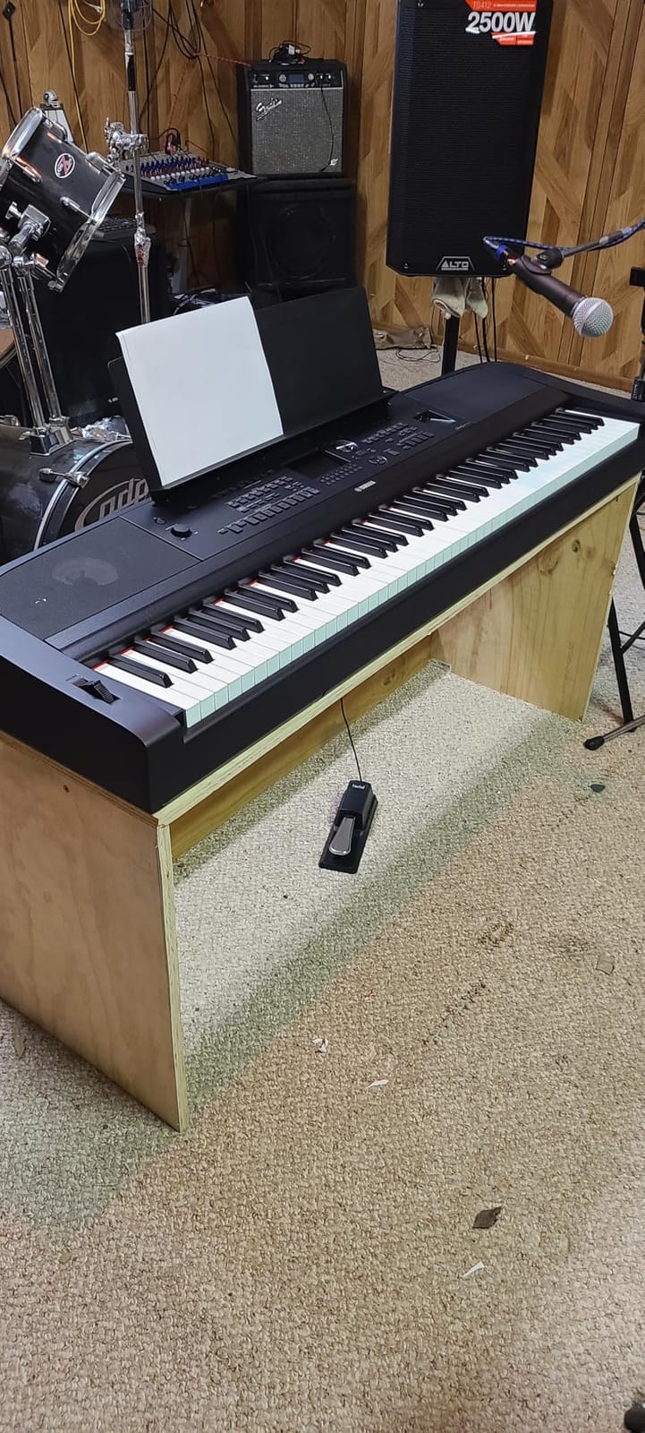 Yamaha DGX-670B 88-Key Weighted Digital Piano, Black | Sustain Foot Switch Included, Music Rest Included, Furniture Stand Sold Separately customer photo 1