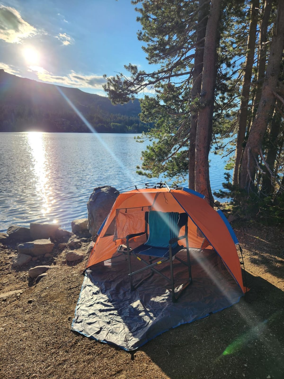 Oileus X-Large 4-Person UV Beach Tent with 6 Sand Pockets, Blue customer photo 1