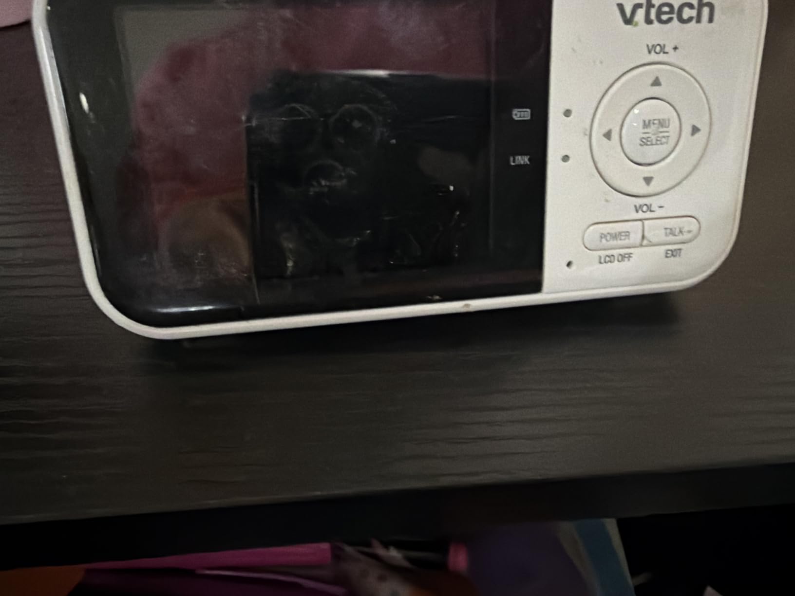 VTech Baby Monitor No WiFi – 19Hr Video Battery, 1000ft Range, Night Vision, Two-Way Talk, Temperature Sensor, Sound-Activated Screen, Lullabies | VM819 customer photo 2