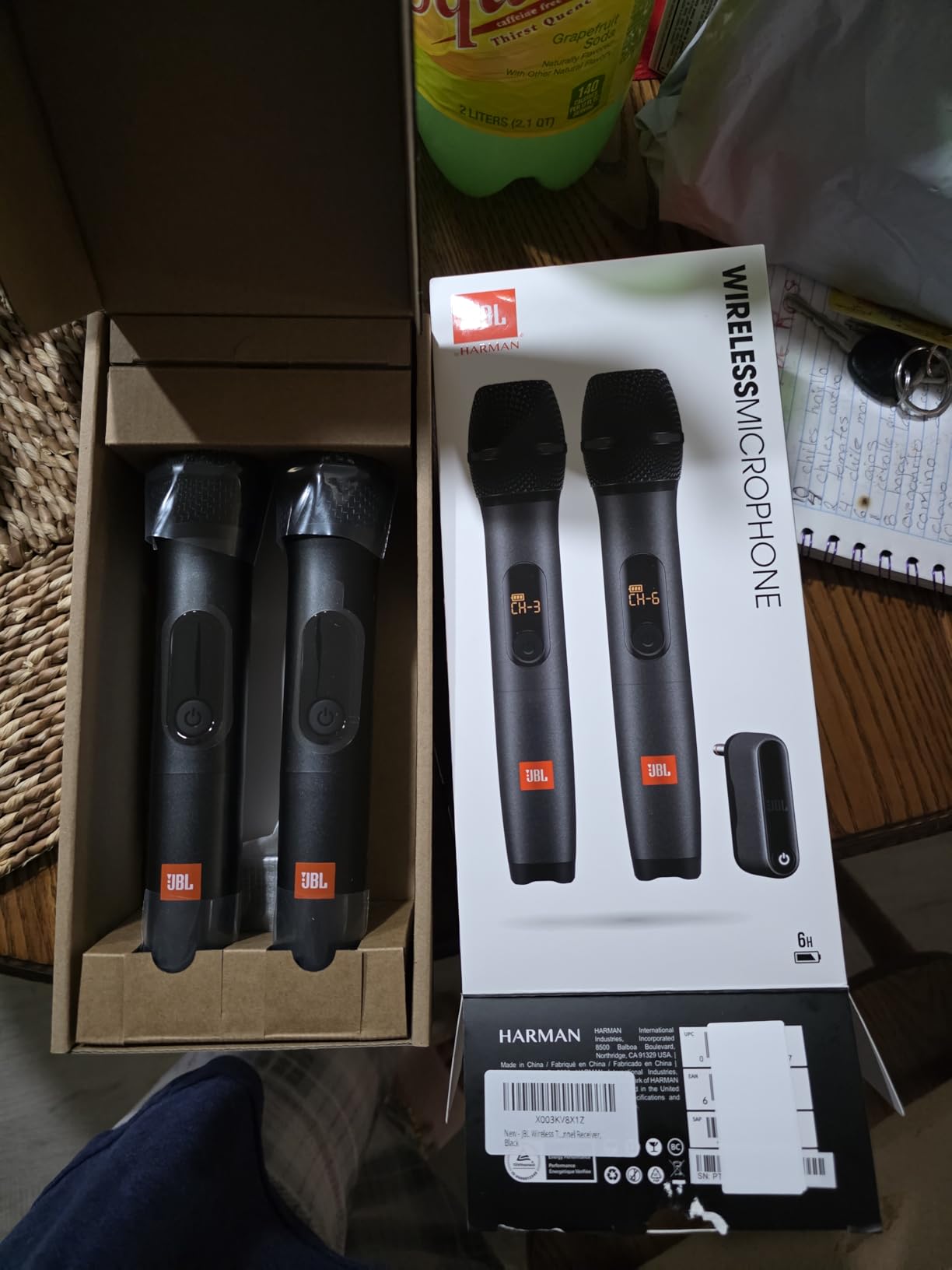 JBL Wireless Two Microphone System with Dual-Channel Receiver, Black customer photo 1