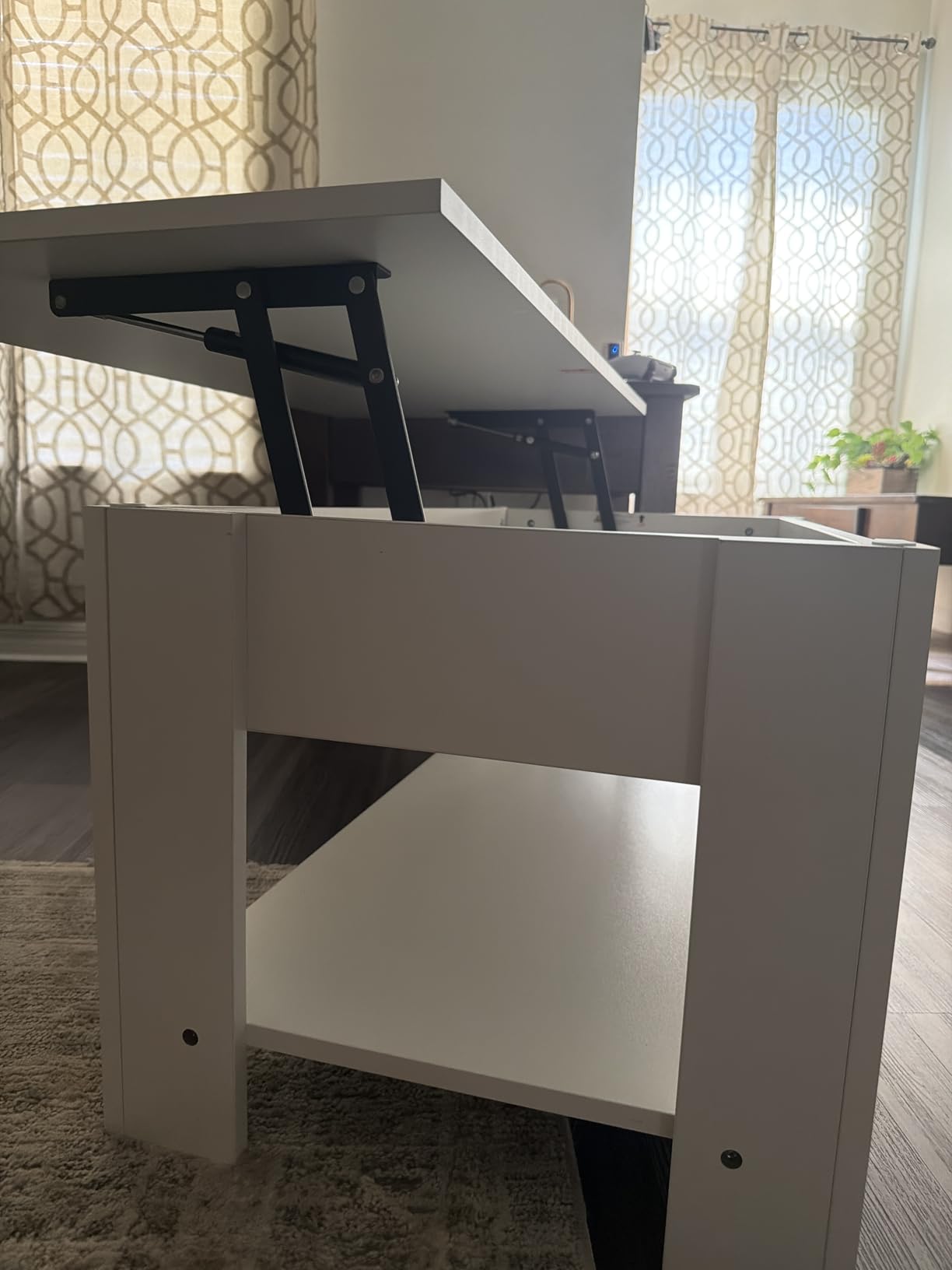 Yaheetech 47.2 in Lift Top Coffee Table with Hidden Storage & Shelf, Black customer photo 2
