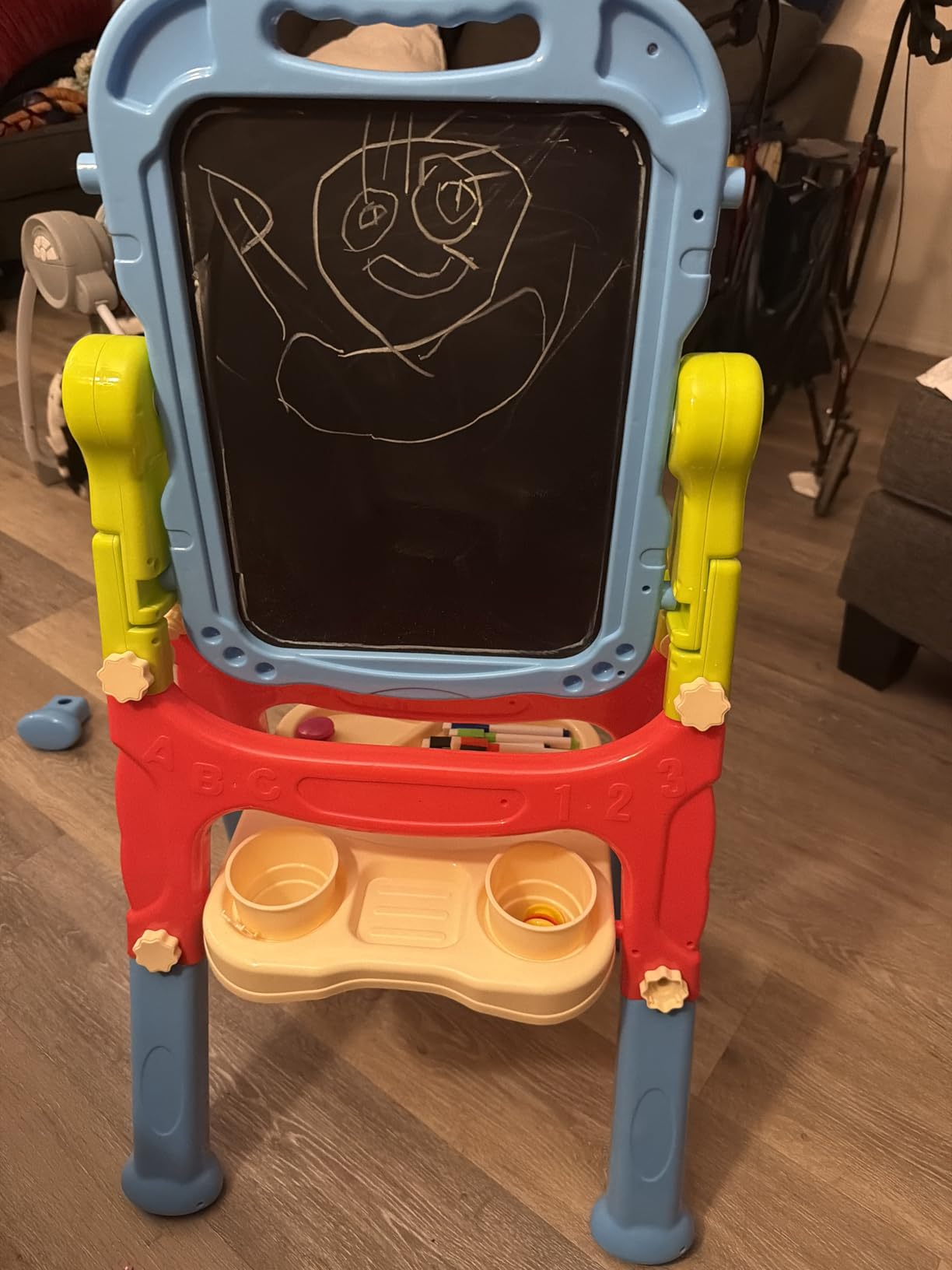 Mojitodon Easel for Kids,Rotatable Double Sided Adjustable Standing Art Easel with Painting Accessories for Toddlers Boys and Girls-Blue customer photo 2