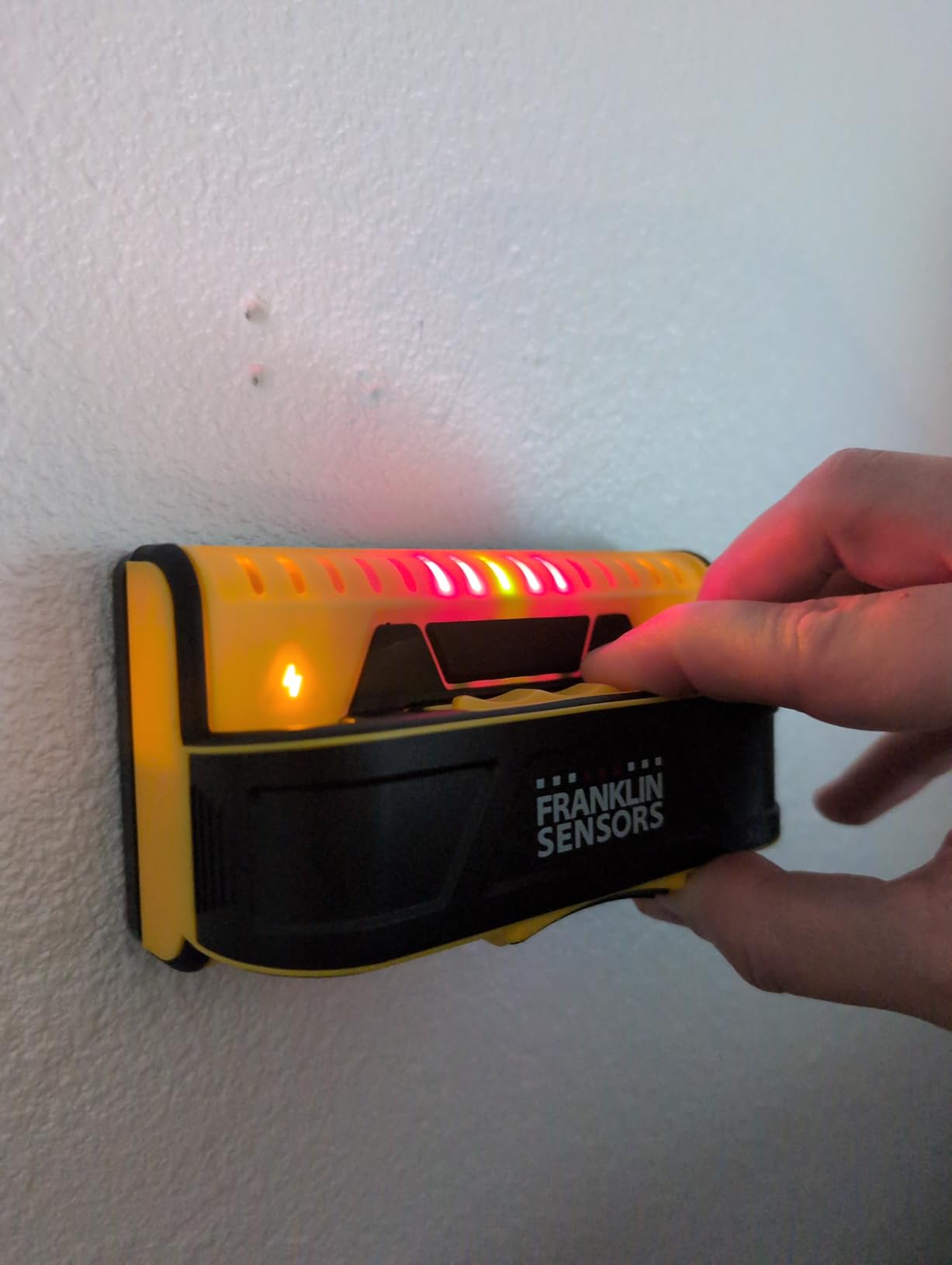 Franklin Sensors ProSensor M150/X990 9-Sensor Stud Finder, AC Wire Warning customer photo 1