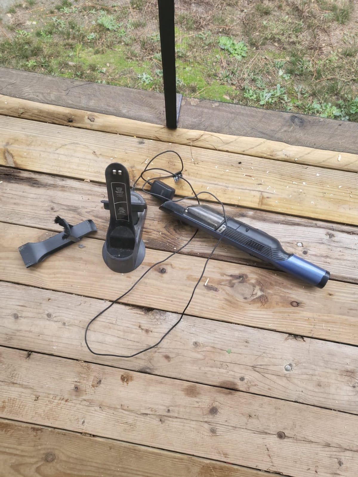 Shark WANDVAC Cordless Hand Vac, Rose Gold, WV201RGBRN customer photo 2