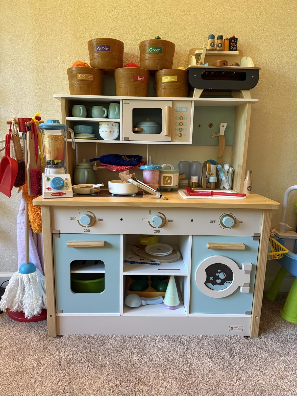 ROBUD Wooden Play Kitchen Set for Kids, Pretend Kitchen Toy customer photo 1