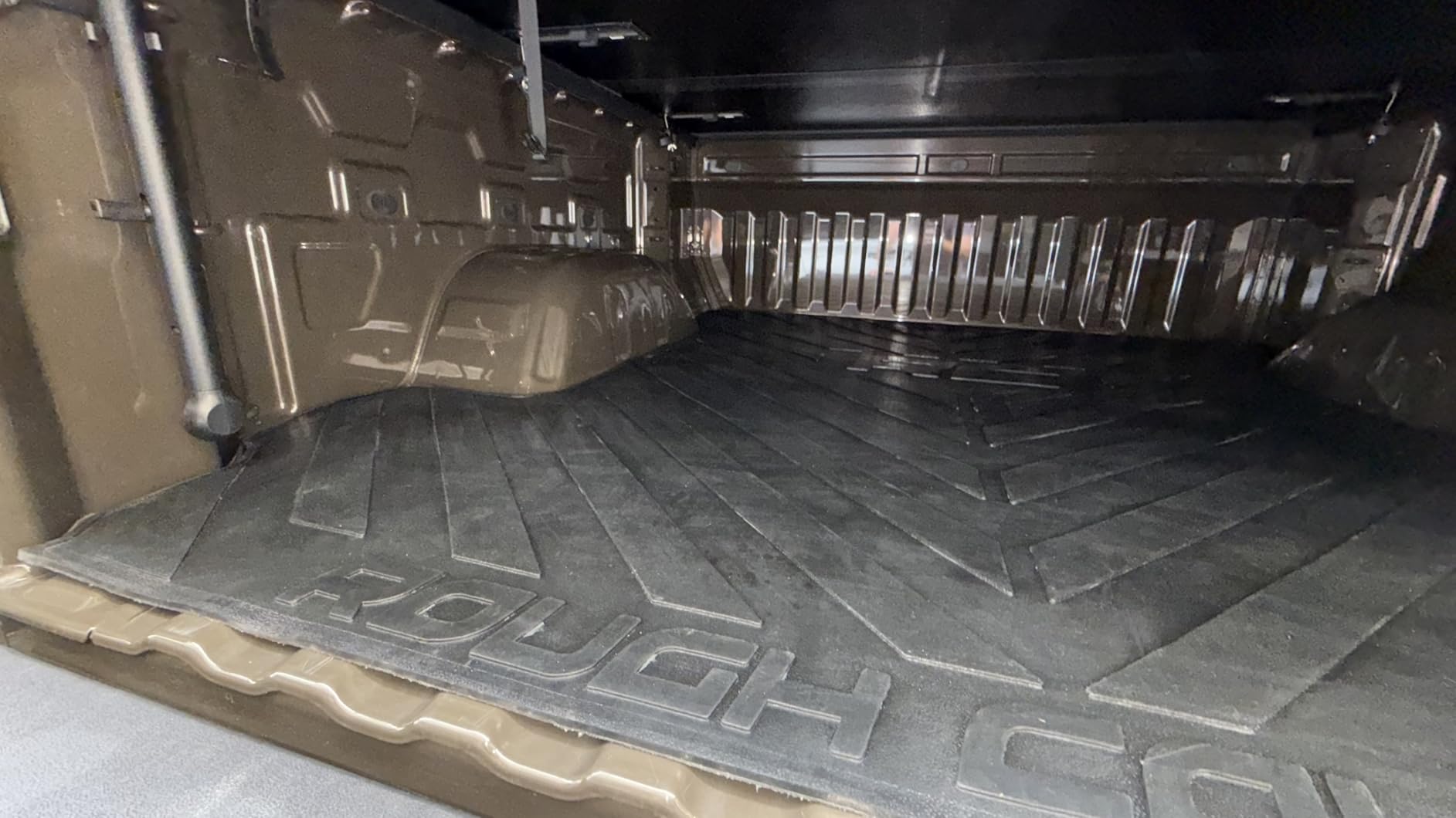 Rough Country Truck Bed Mat for Chevy Silverado & GMC Sierra 1500 (2019-2026) – Fits 5'10