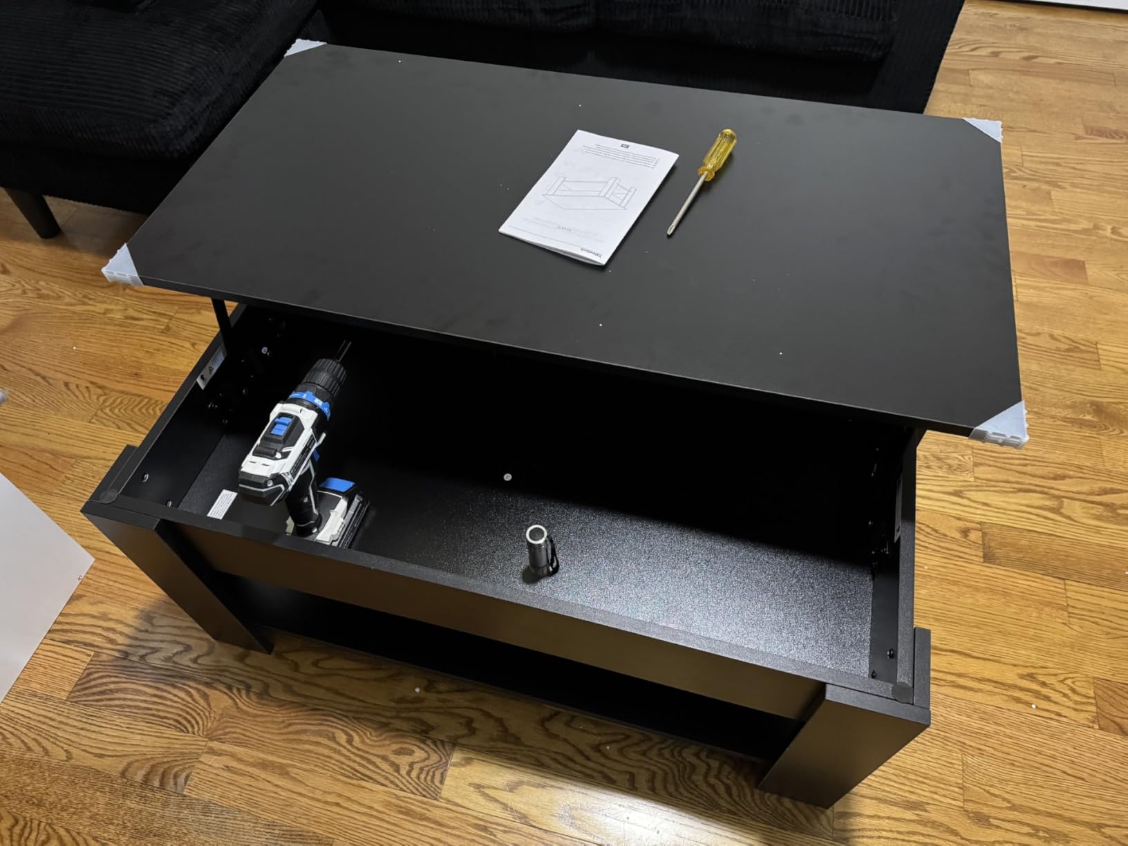 Yaheetech Lift Top Coffee Table with Hidden Storage & Lower Shelf, 38.6