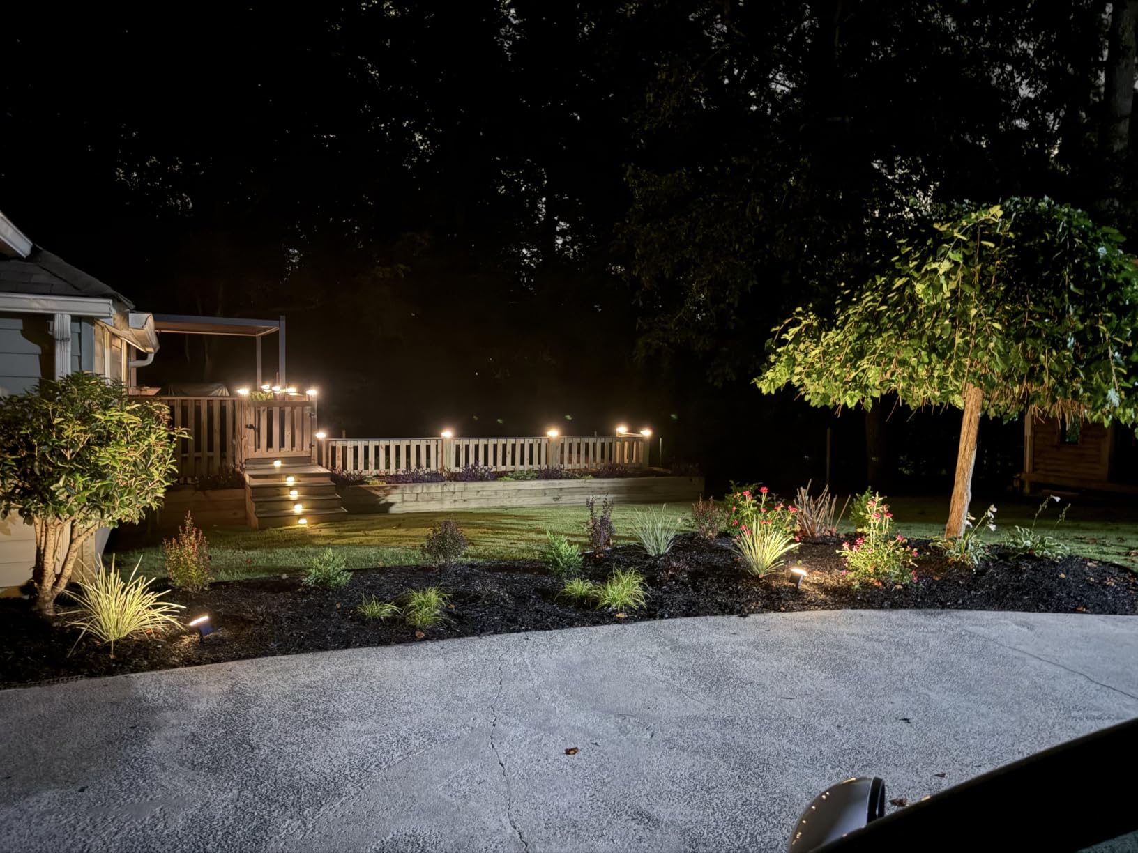 WELALO Solar Light Outdoor, IP68 Waterproof, Cool White, 6 Pack customer photo 2