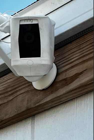 Ring Spotlight Cam Plus, Battery, Home or Business Security with HD video, Two-Way Talk, Color Night Vision, and Security Siren, White customer photo 2