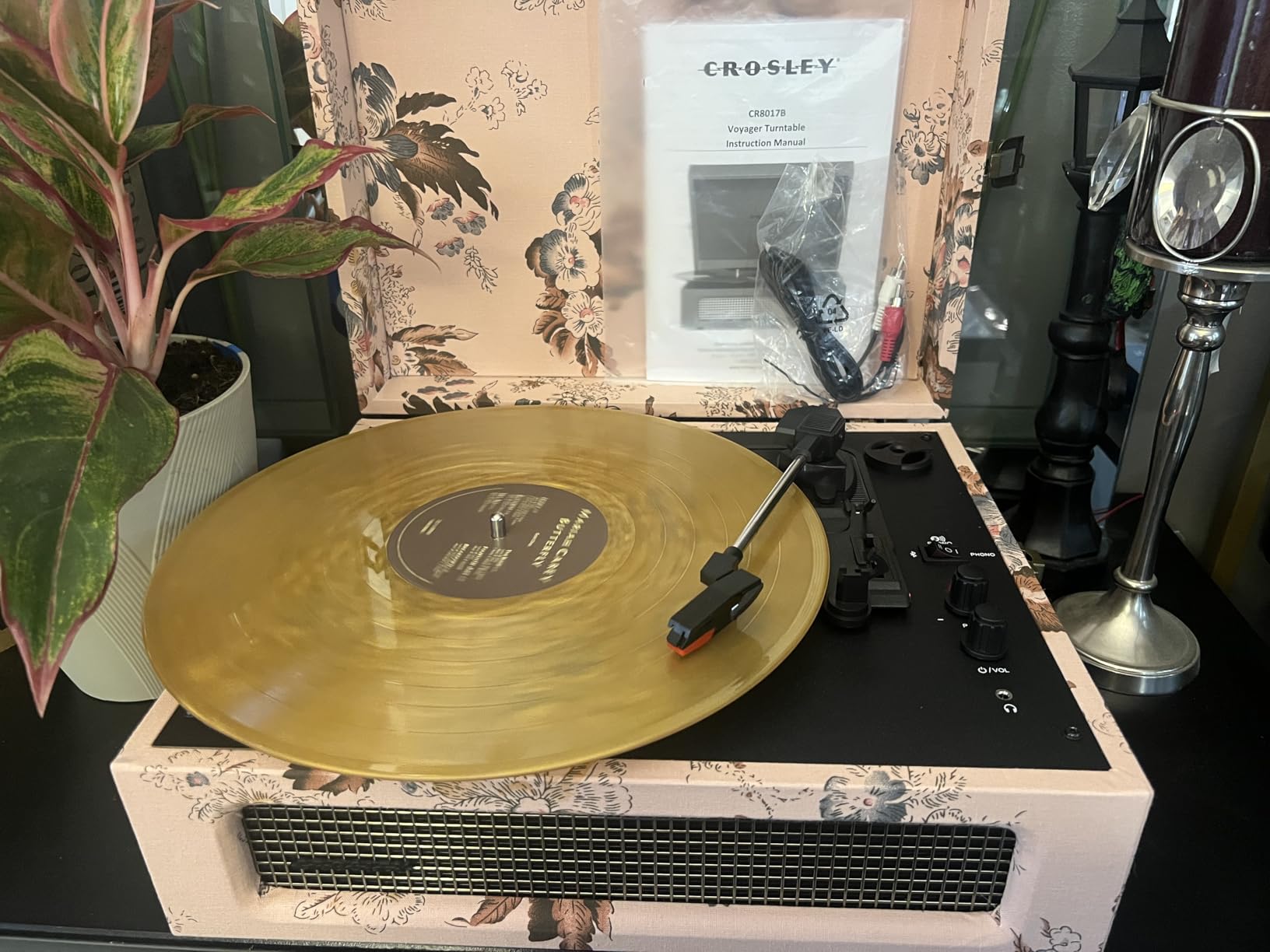 Crosley CR8017B-BK Voyager Record Player, Black customer photo 1