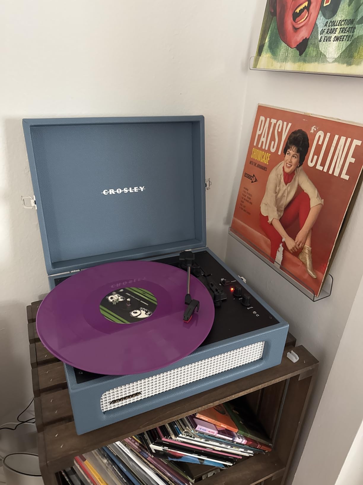 Crosley CR8017B-BK Voyager Record Player, Black customer photo 2