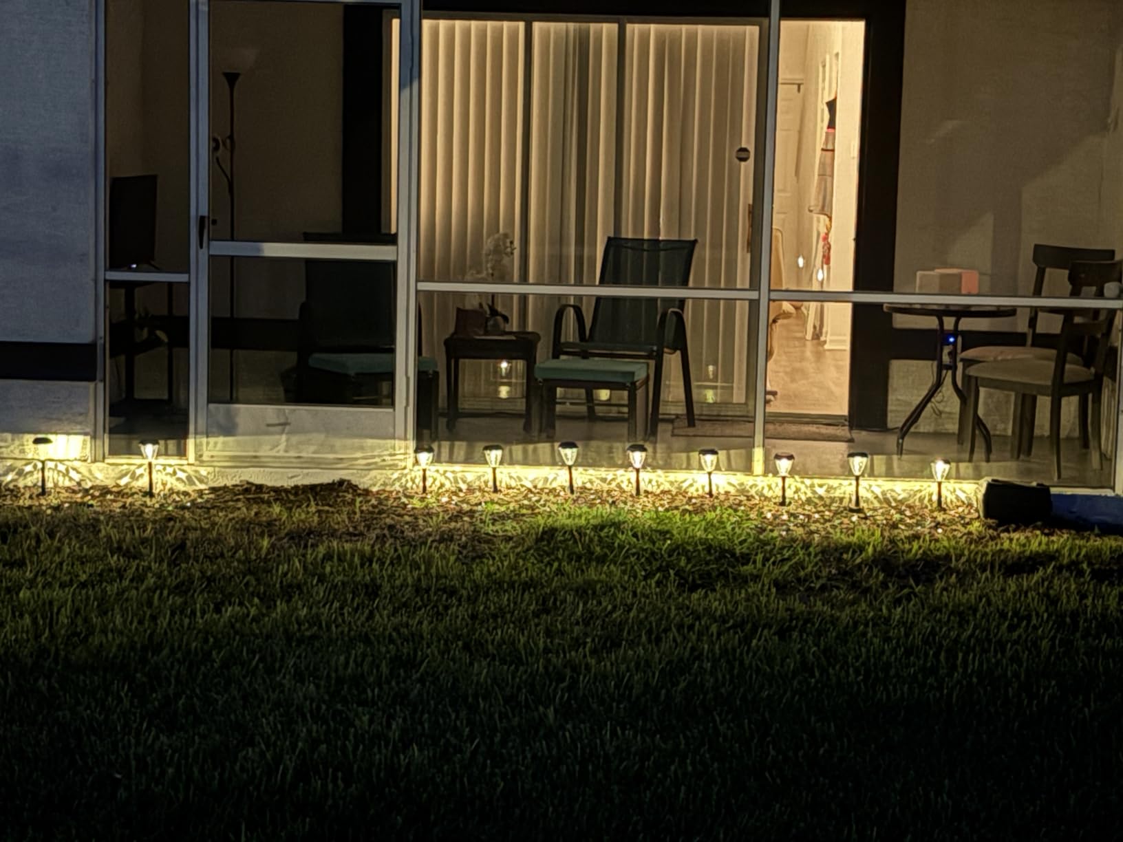 URAGO Super Bright Solar Lights Outdoor Waterproof-10 Pack, Dusk to Dawn Up to 12 Hrs Solar Powered Outdoor Pathway Garden Lights Auto On/Off, LED Landscape Lighting Decorative for Walkway Patio Yard customer photo 2