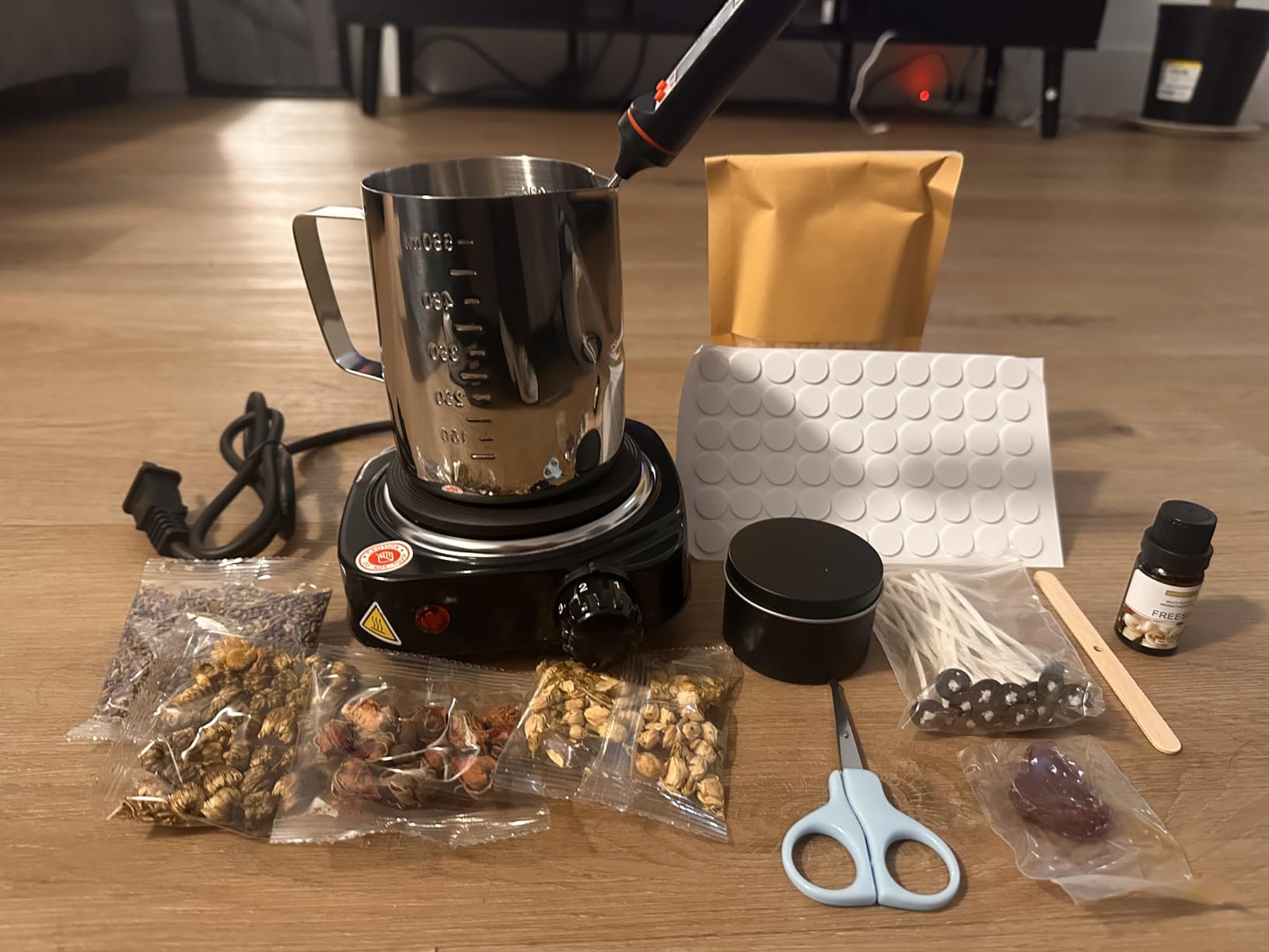 Complete Candle Making Kit with Wax Melter, Candle Making Supplies, DIY Arts & Crafts Kits Gift for Beginners, Adults, Including 500w Electronic Stove, Wicks, Wax, Rich Scents, Dyes, Melting Pot, Candle tins customer photo 1