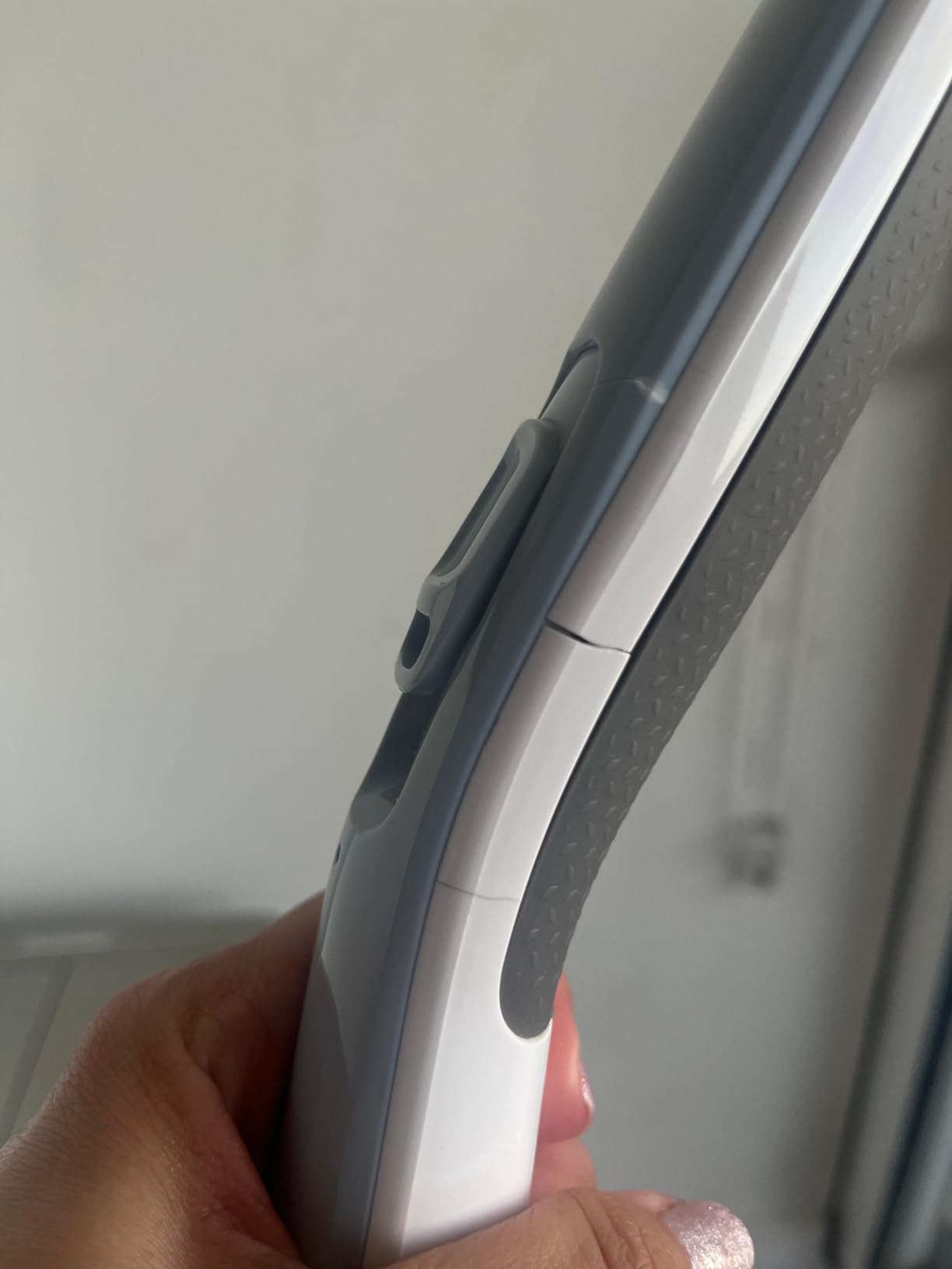 Kenmore DS1030 Cordless Stick Vacuum Lightweight Cleaner 2-Speed Suction customer photo 2