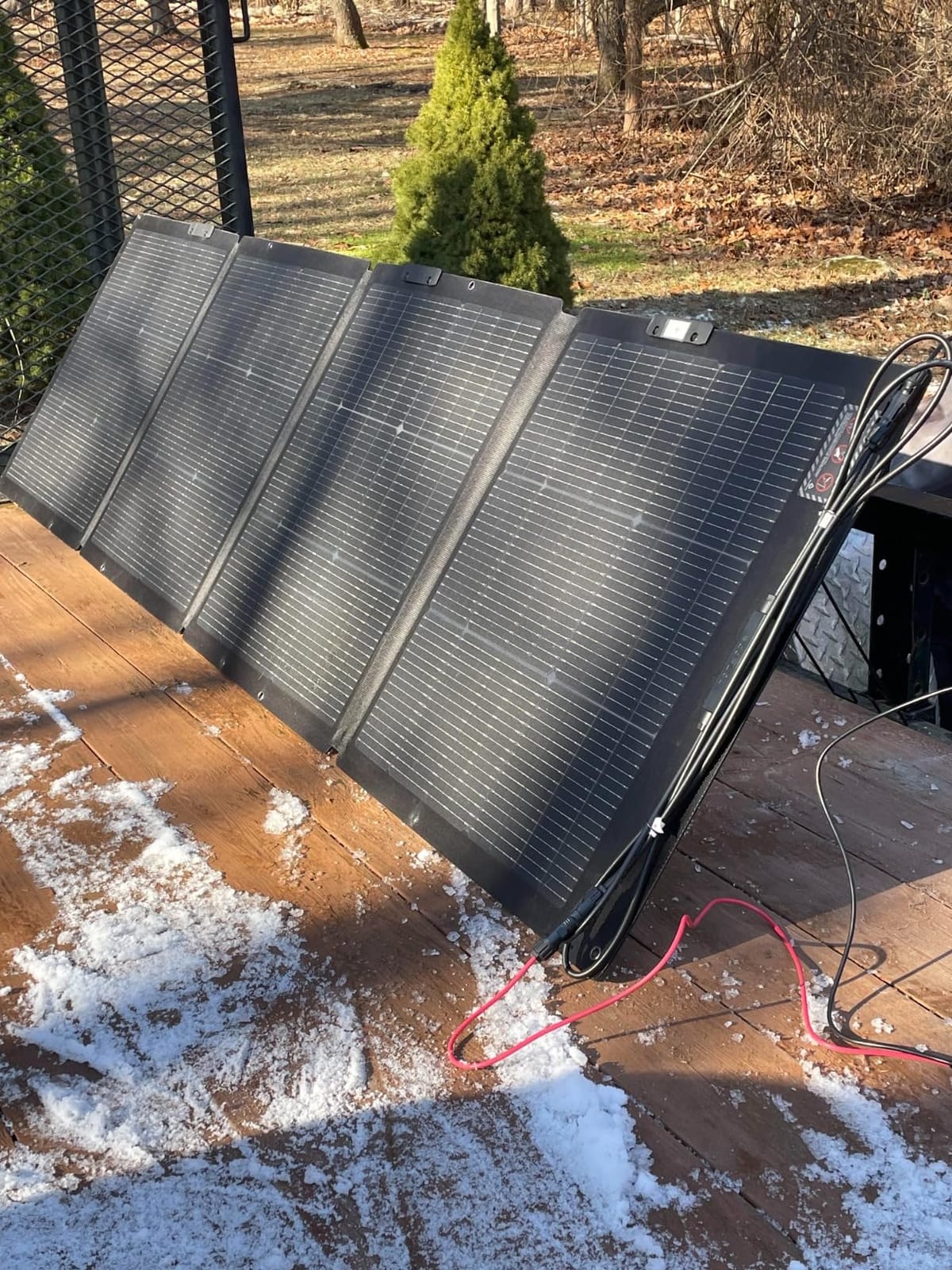 EF ECOFLOW 220W Portable Solar Panel, Bifacial Design, IP68 Waterproof customer photo 1