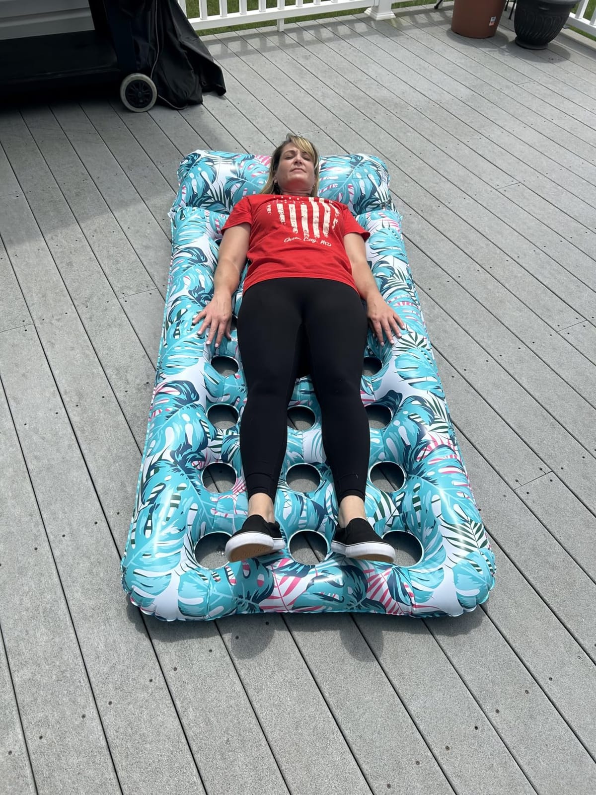 Stonful 2 Pack Inflatable Pool Floats, Cooling Pool Rafts for Adults customer photo 1