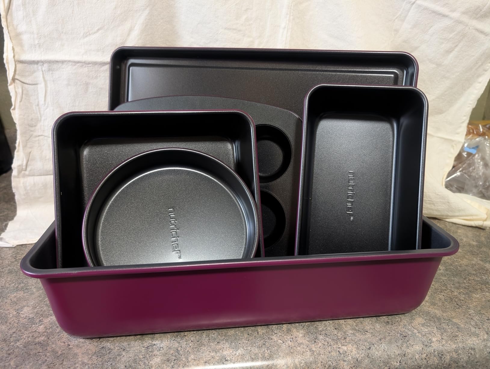 NutriChef 8-Piece Nonstick Stackable Bakeware Set - PFOA, PFOS, PTFE Free Baking Tray Set w/Non-Stick Coating, 450°F Oven Safe, Round Cake, Loaf, Muffin, Wide/Square Pans, Cookie Sheet (Brown) customer photo 2