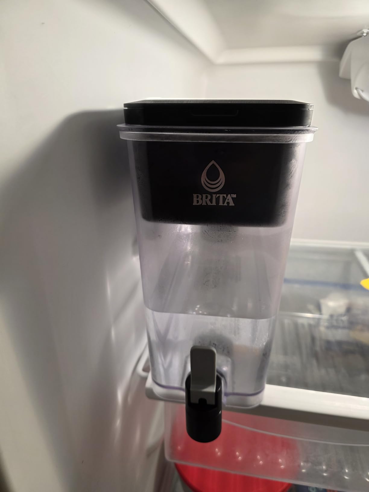 Brita X-Large 27 Cup Water Dispenser, Includes 1 Filter, Black customer photo 2