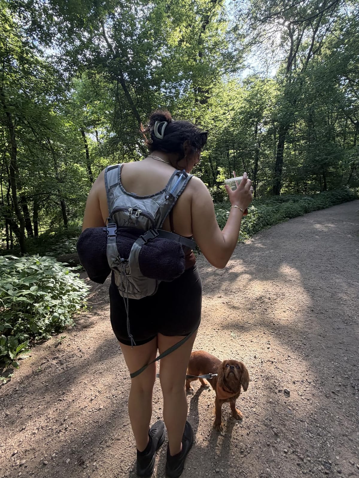 Zavothy Hydration Backpack with 2L Hydration Bladder Water Backpack for Hiking Hydration Pack for Running Cycling Hiking customer photo 1
