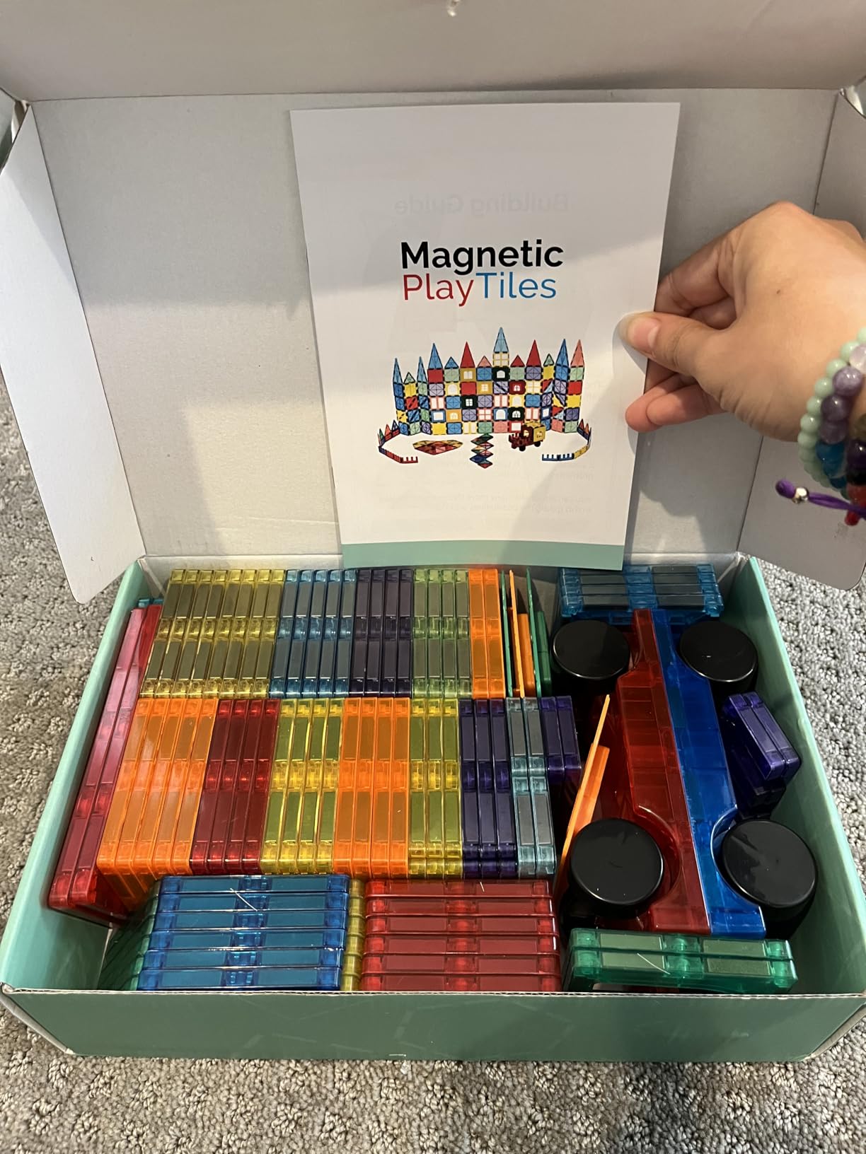 FNJO Magnetic Tiles, 100PCS Building Blocks, STEM Magnets Building Toy Set, Preschool Kindergarten Construction Stacking Toy, School Teacher Supplies, Classroom Must Haves customer photo 2