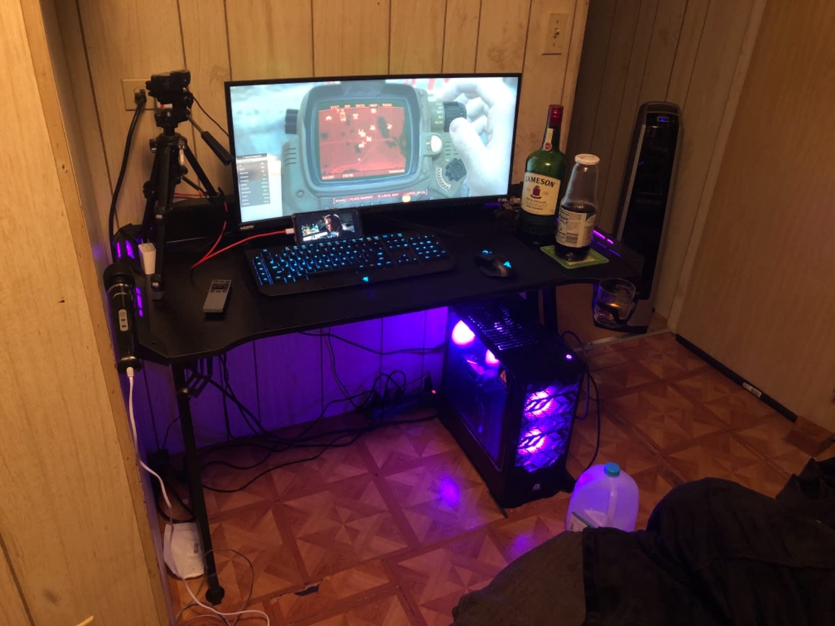 HLDIRECT 47 Inch Gaming Desk with App-Controlled RGB LED Lights, Black customer photo 1