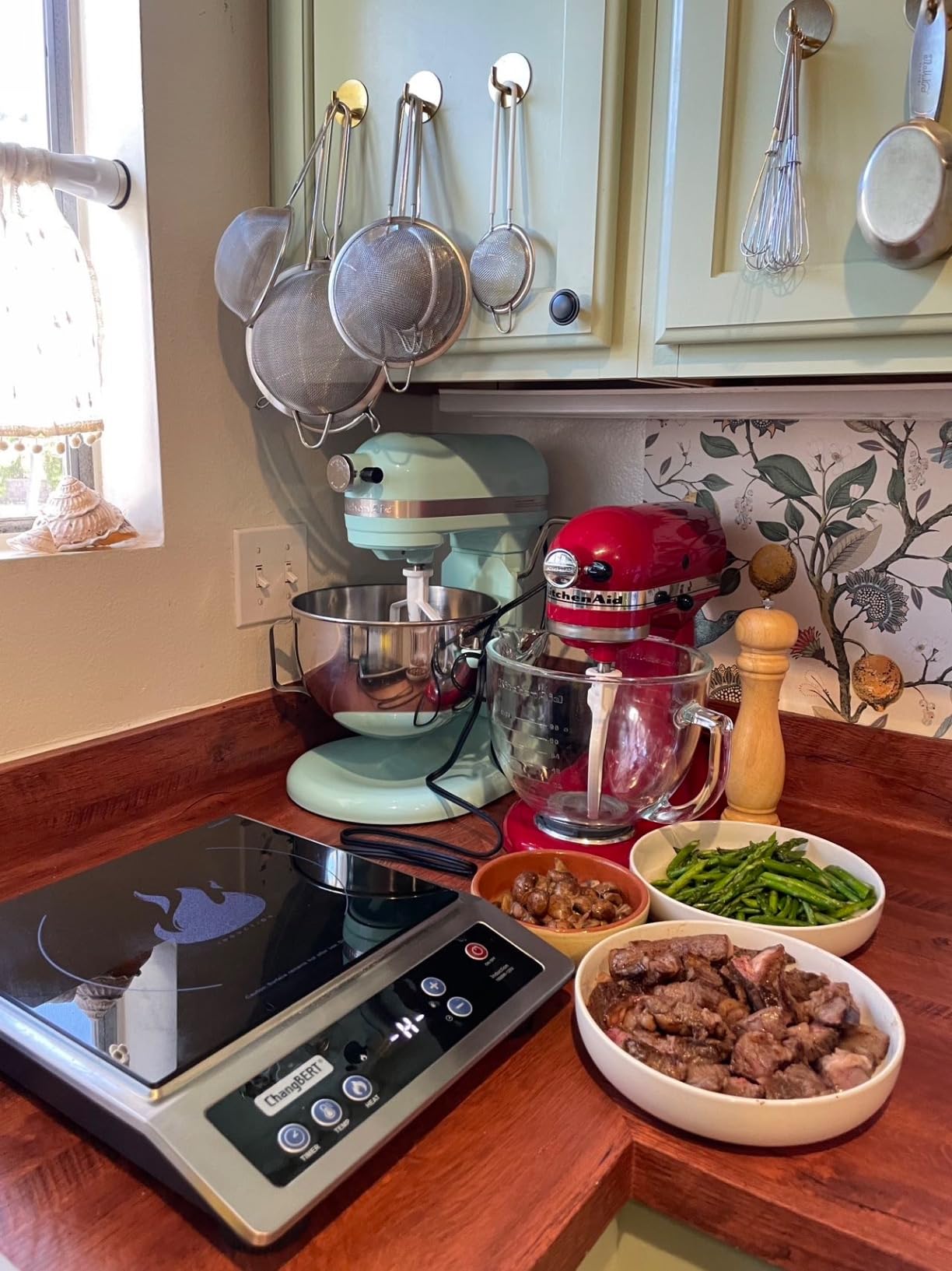 ChangBERT Induction Cooktop, Commercial Grade Portable Cooker, Large 8” Heating Coil, Premium Stainless Steel Countertop Burner with NSF Certified, 10 Hours Timer Powerful 1800W Professional Hot Plate customer photo 1