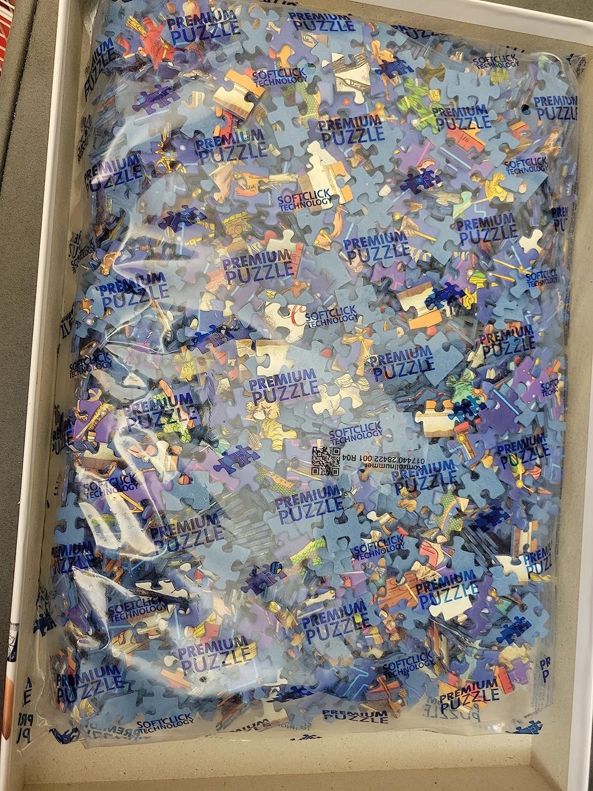 Ravensburger - Constellations - 2000 Piece Jigsaw Puzzle - Stunning Imagery - Beautiful and Intricate - Unique Depiction of The Zodiac Symbols - Premium Quality - Puzzles for Adults customer photo 1