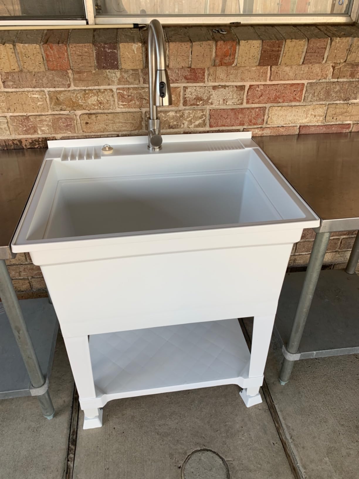 UTILITYSINKS Freestanding Utility Sink - Quick Connect Drain - 24 x 24 in customer photo 2